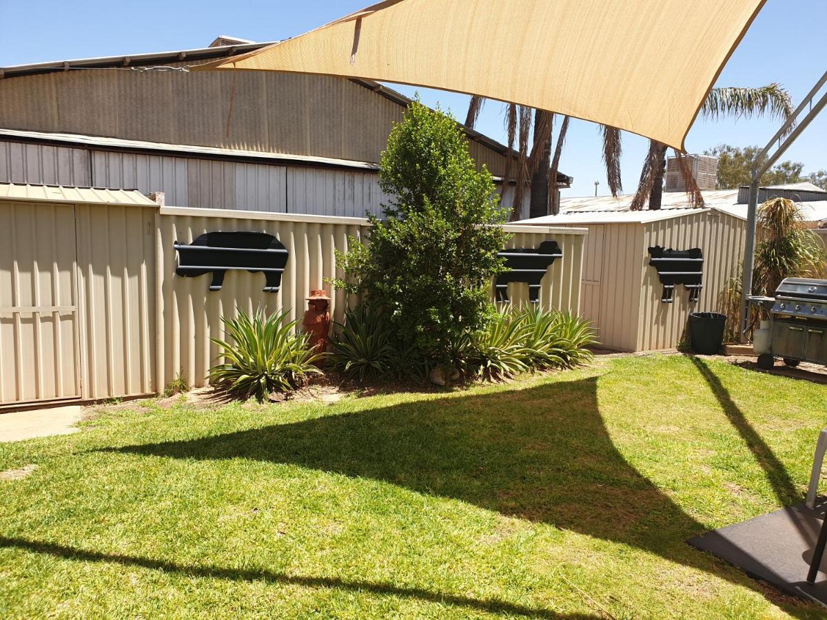 Warrego Motel Charleville Esterno foto