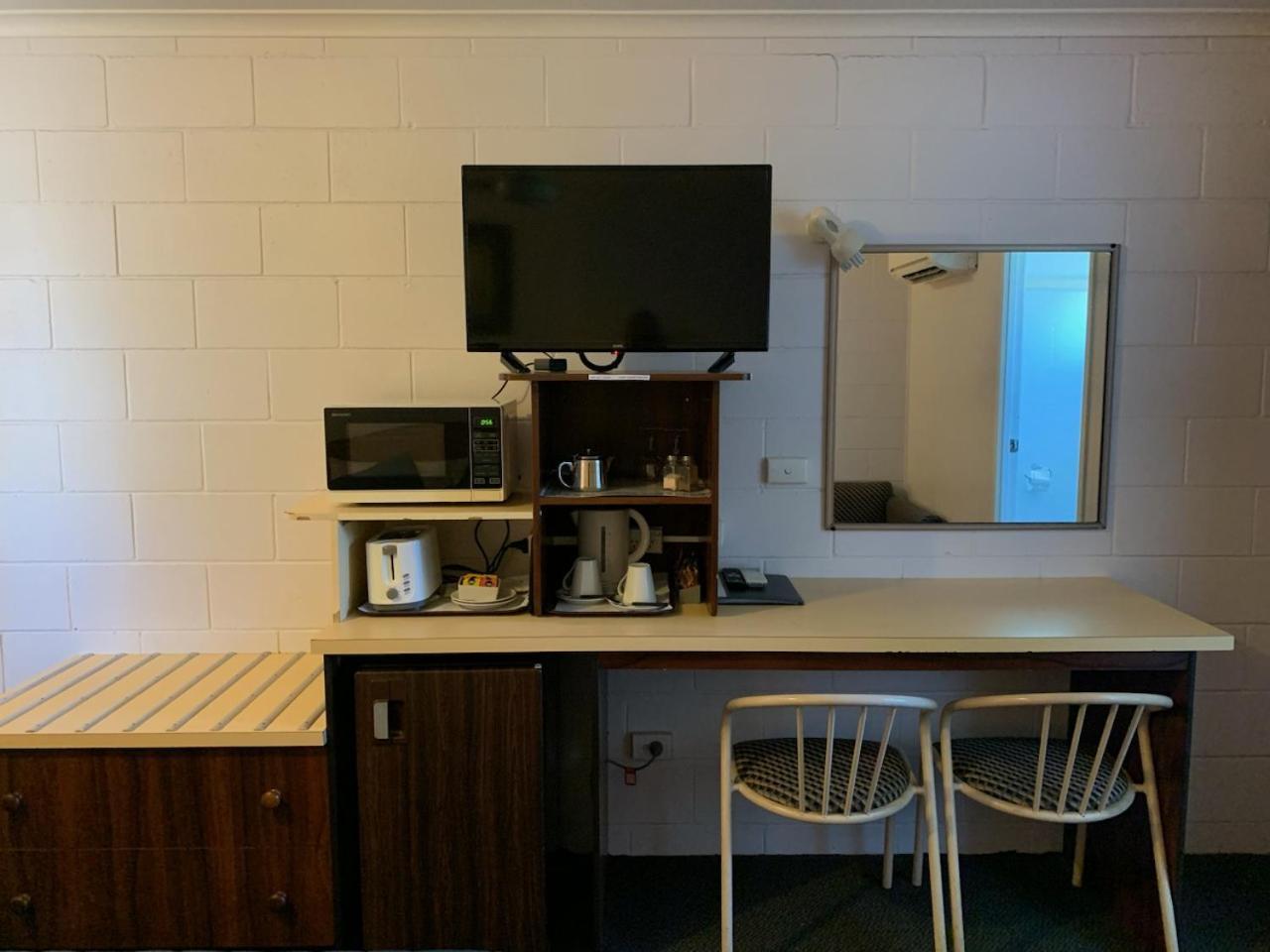 Warrego Motel Charleville Esterno foto