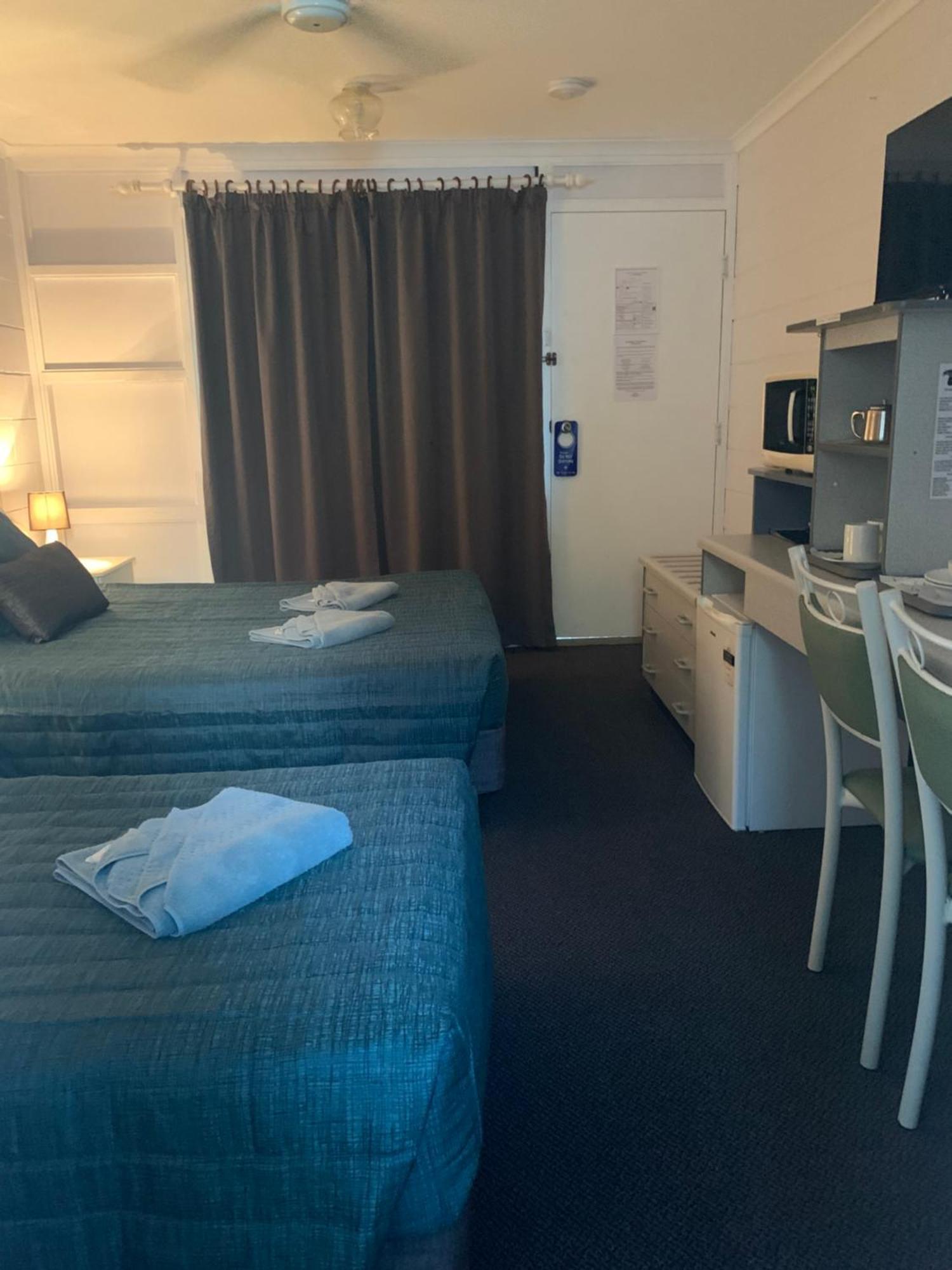 Warrego Motel Charleville Esterno foto