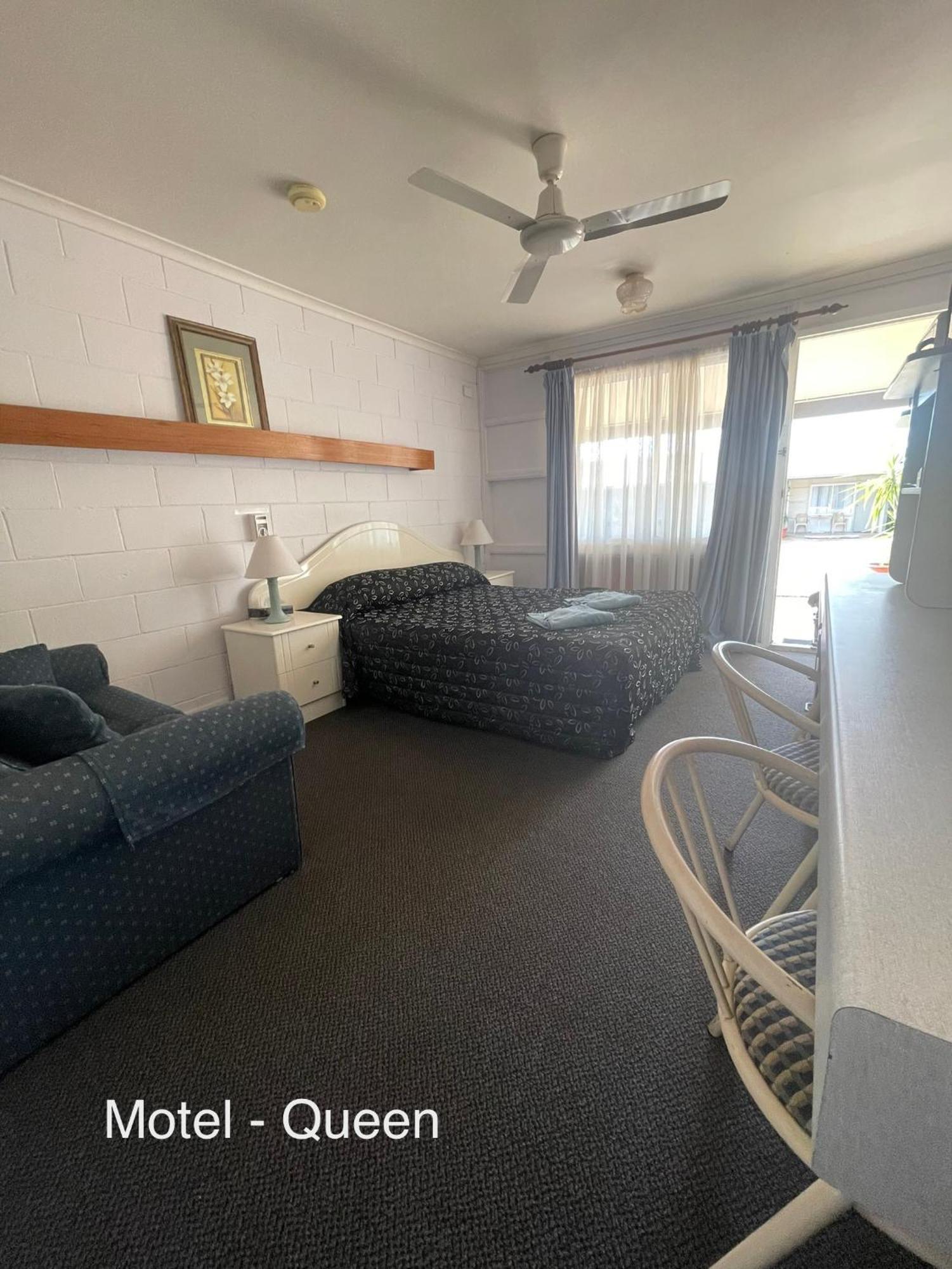 Warrego Motel Charleville Esterno foto
