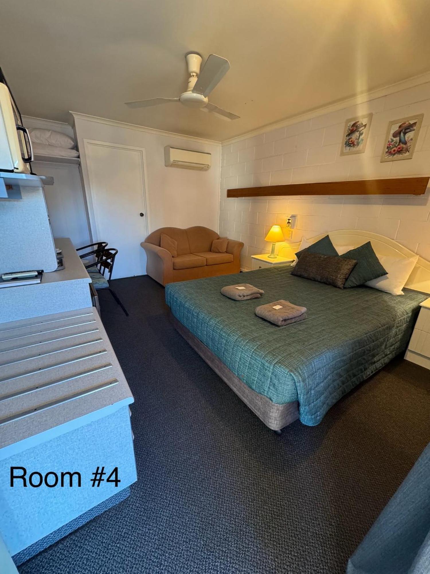 Warrego Motel Charleville Esterno foto